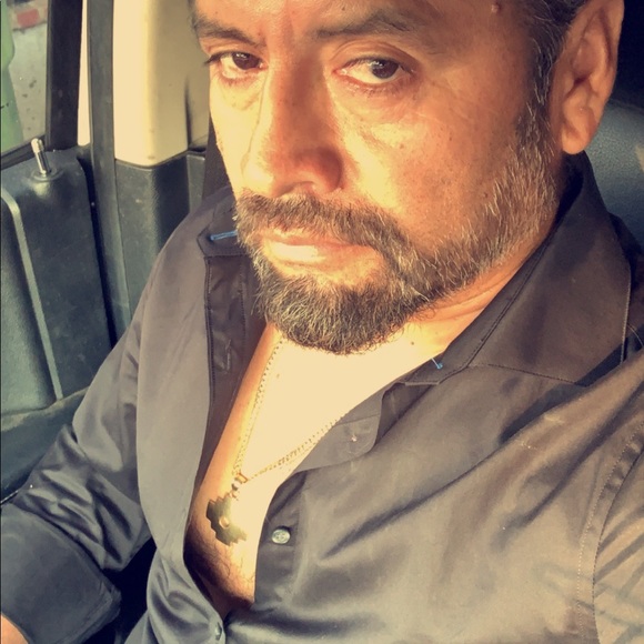 Meet your Posher, Cesar - Picture 1 of 1